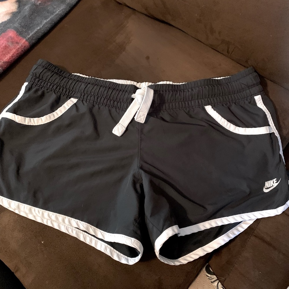 NWOT Nike Running Shorts MD